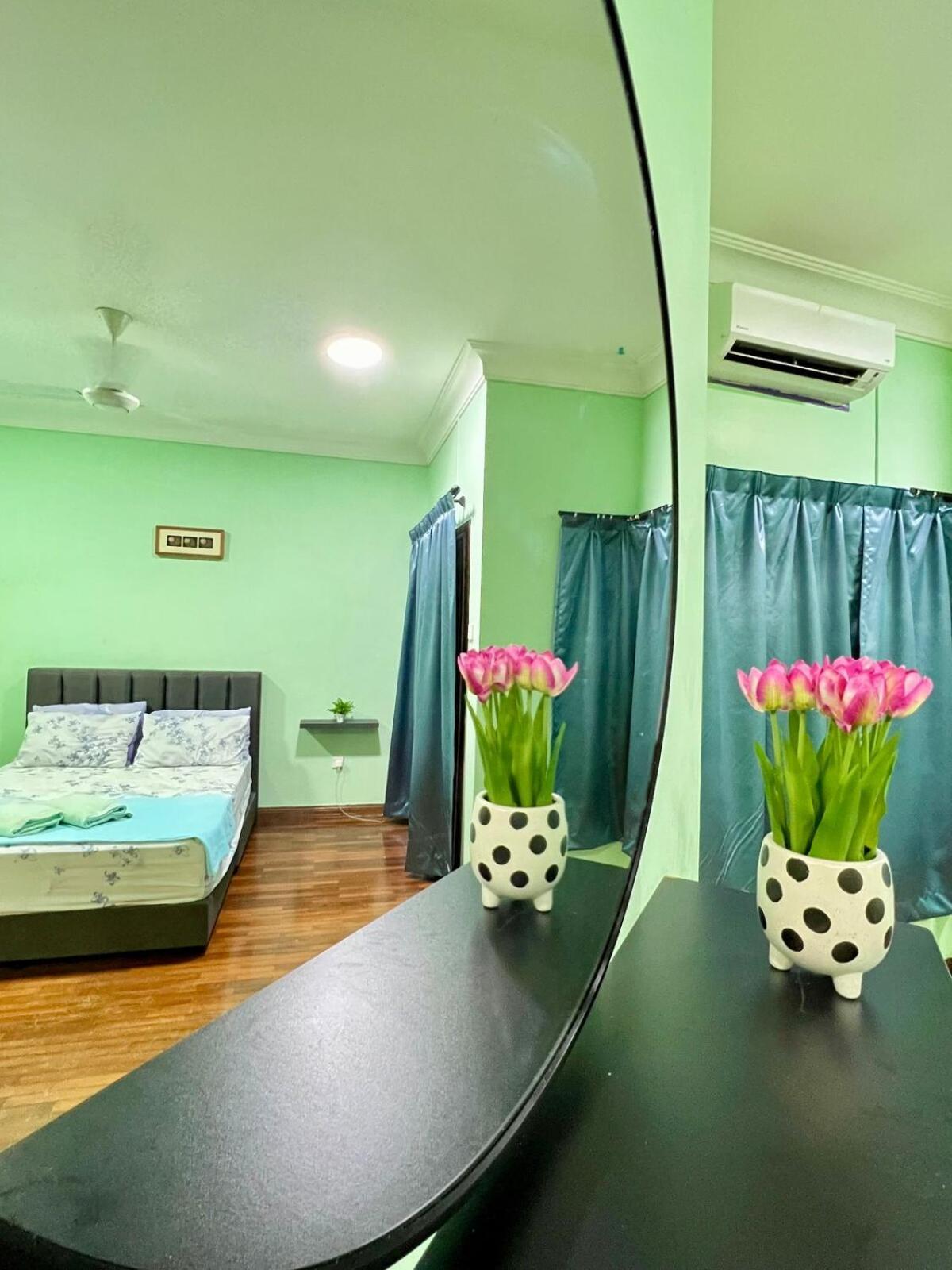 Rini Utama Homestay Skudai Extérieur photo