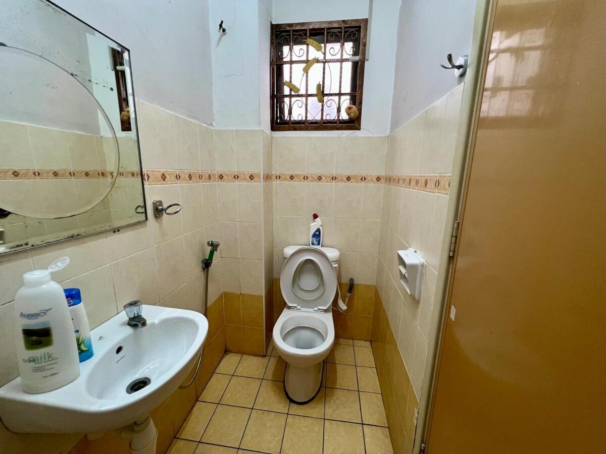 Rini Utama Homestay Skudai Extérieur photo