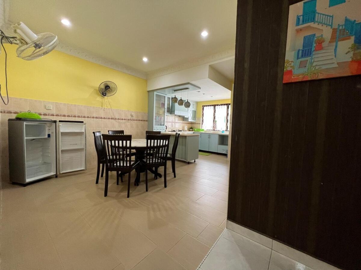 Rini Utama Homestay Skudai Extérieur photo