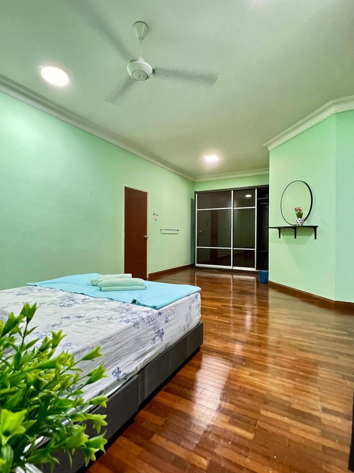 Rini Utama Homestay Skudai Extérieur photo