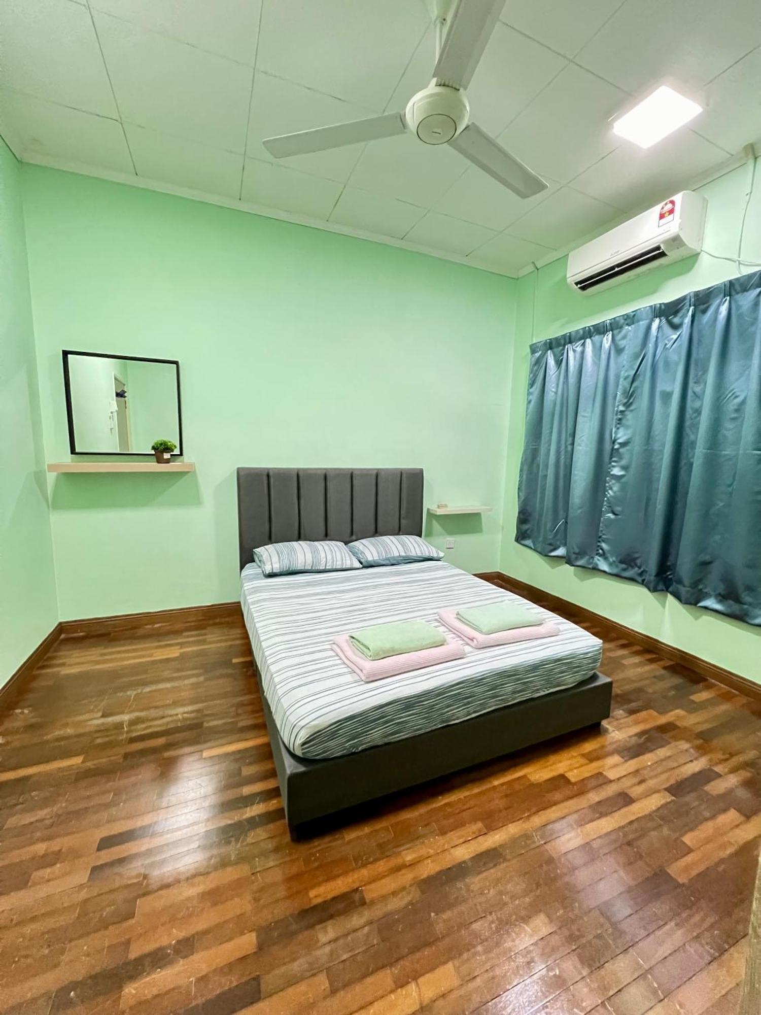 Rini Utama Homestay Skudai Extérieur photo
